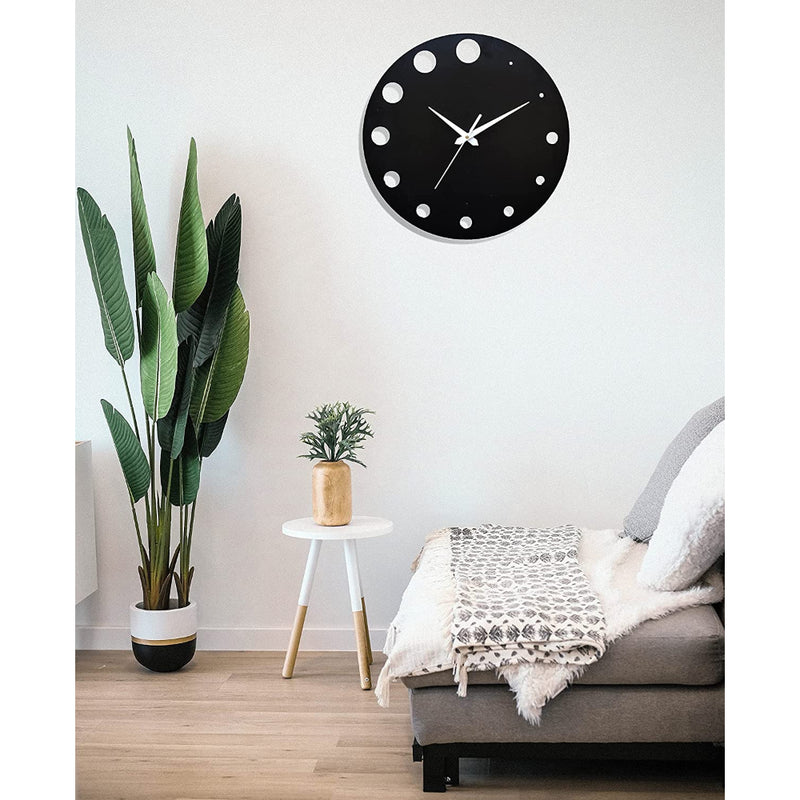 classic wall clock for living room