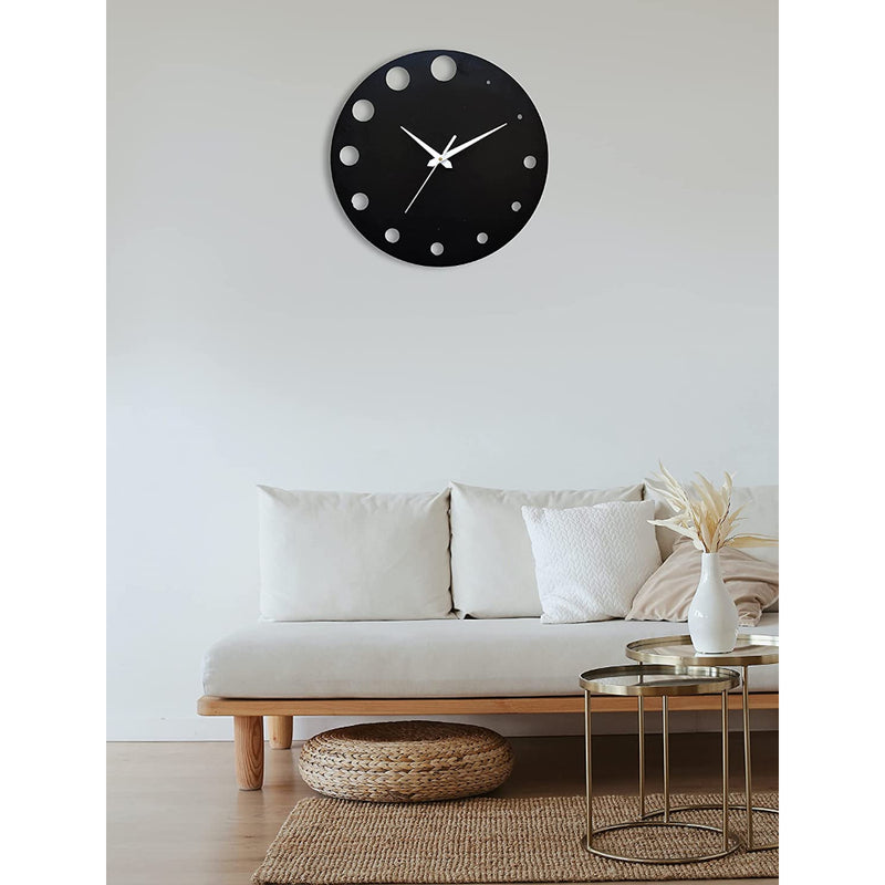 modern wall clock black color