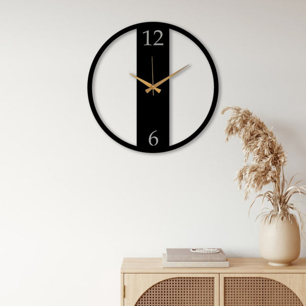 elegant metal round wall clock black color