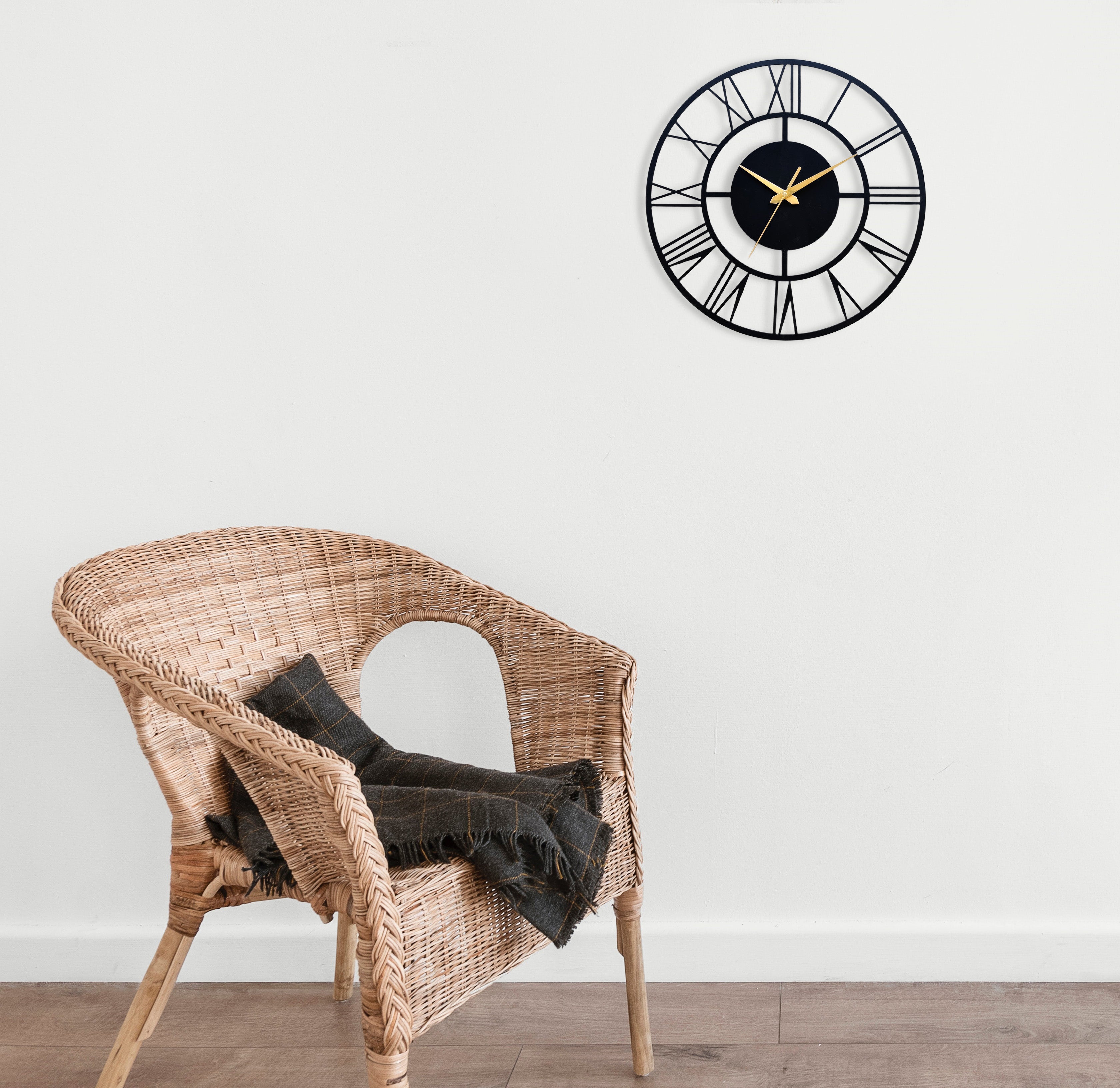 roman number wall clock